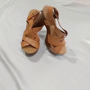 Just Fab platform sandals